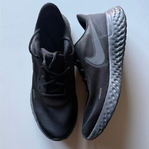 Nike Men's Black Athletic Shoes Size 12